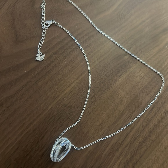 SWAROVSKI twist neckless - Picture 2 of 4